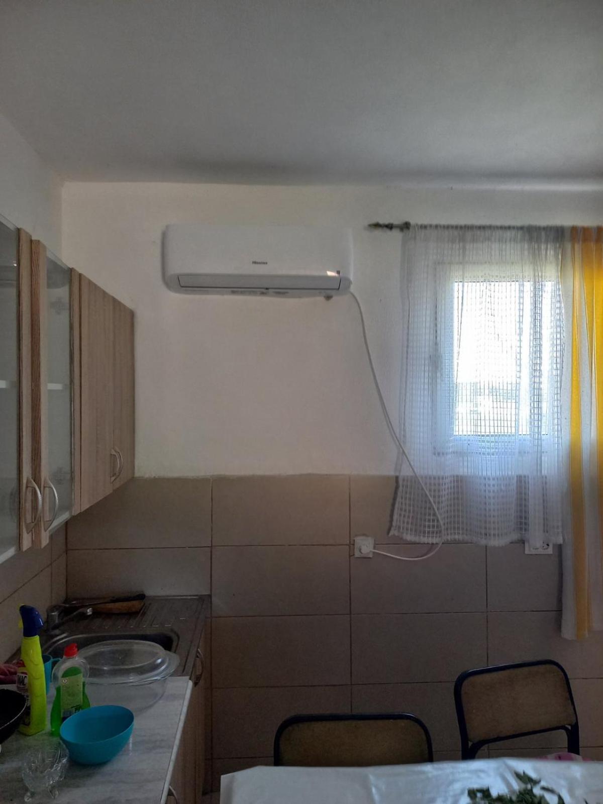 Mitrovici  Traveler'S Rest - Near Podgorica Airport旅舍 外观 照片