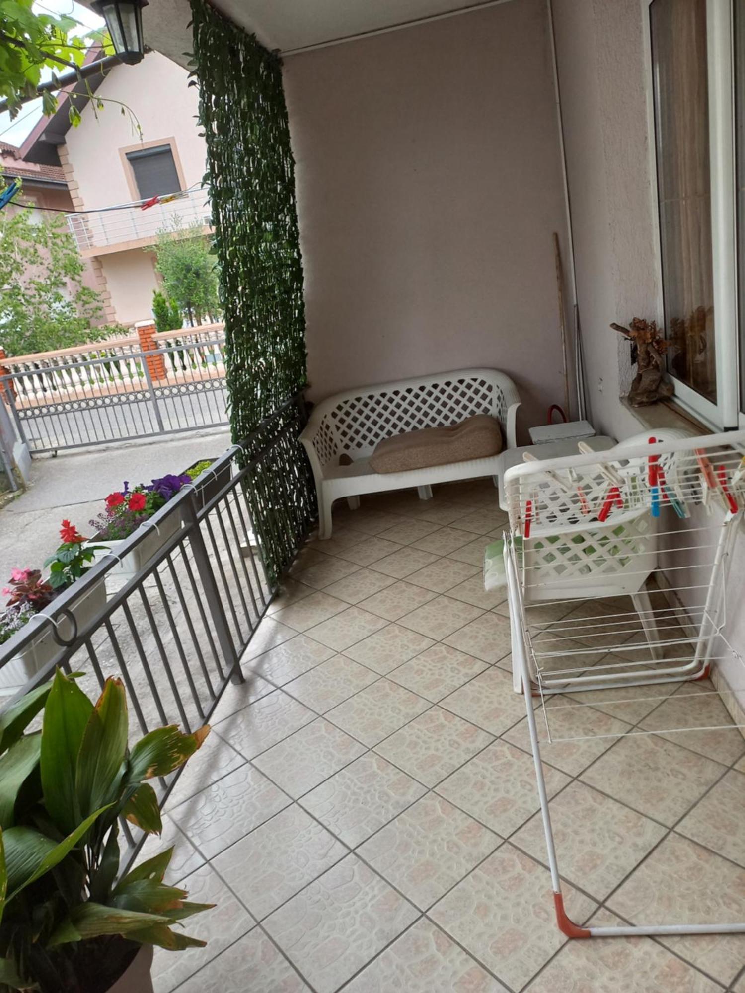Mitrovici  Traveler'S Rest - Near Podgorica Airport旅舍 外观 照片